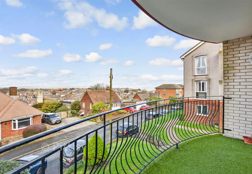 Balcony / Terrace - Prospect Road, Shanklin, Isle of Wight - Wards of Kent