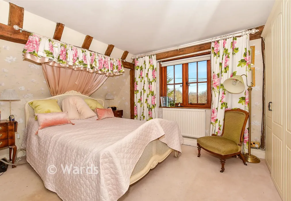Bedroom 1 - Collier Street, Tonbridge, Kent - Wards of Kent
