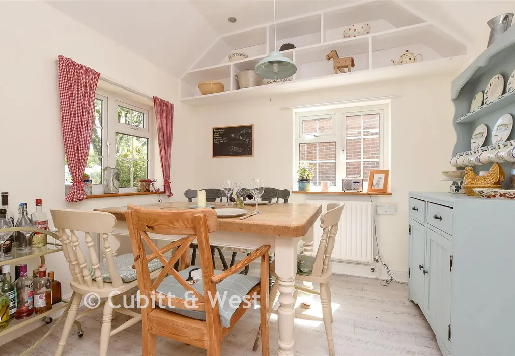 Dining Area - Arbutus Close, Meadvale, Surrey - Wards of Kent