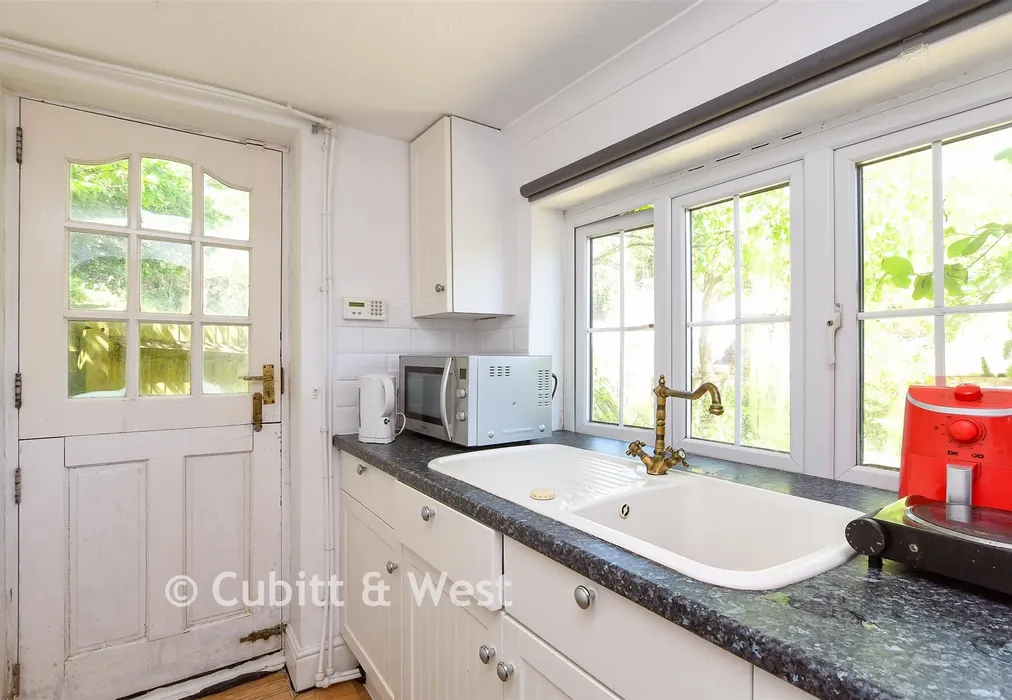 Annexe Kitchen - Arbutus Close, Meadvale, Surrey - Wards of Kent