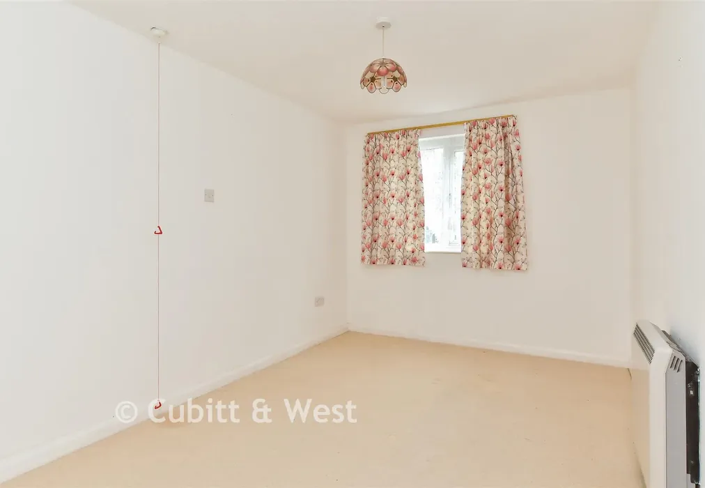 Bedroom - Tongdean Lane, Withdean, Brighton, East Sussex - Wards of Kent