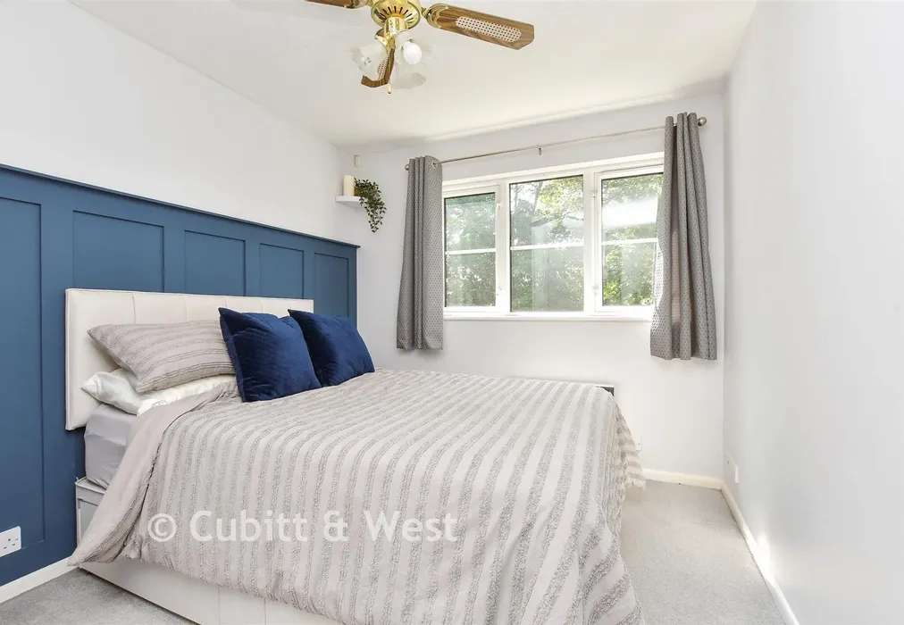 Bedroom 1 - Autumn Drive, Sutton, Surrey - Wards of Kent