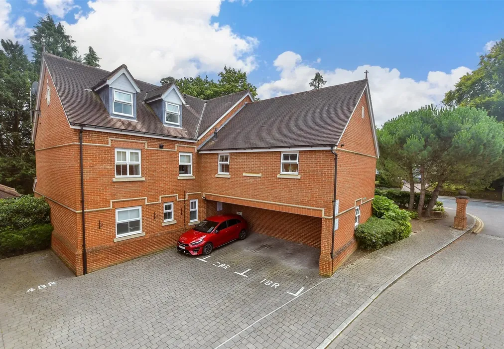 Rear Elevation - Fitzroy Place, Reigate, Surrey - Wards of Kent