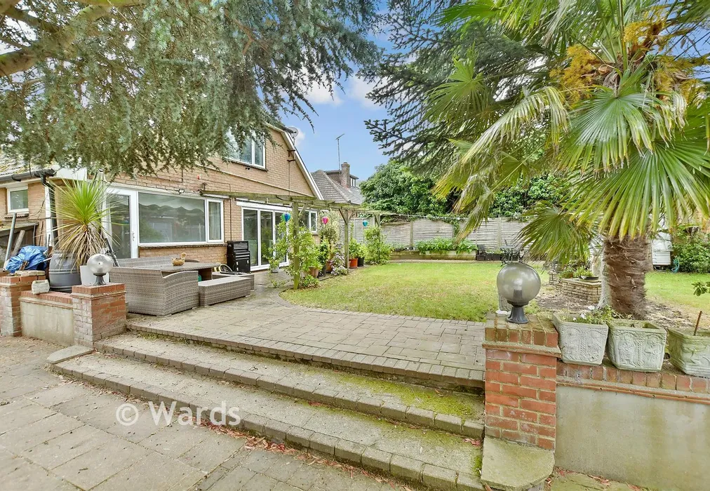 Rear Garden - Chestnut Wood Lane, Borden, Sittingbourne, Kent - Wards of Kent