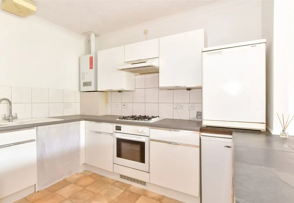 Kitchen - Valetta Way, The Esplanade, Rochester, Kent - Wards of Kent