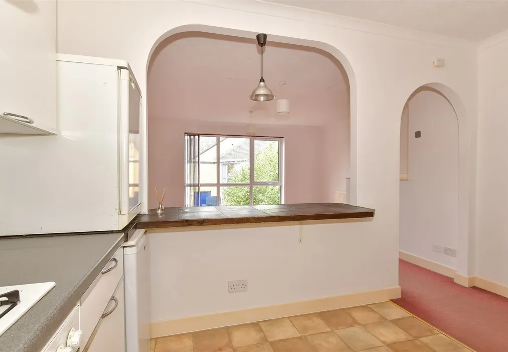 Kitchen - Valetta Way, The Esplanade, Rochester, Kent - Wards of Kent
