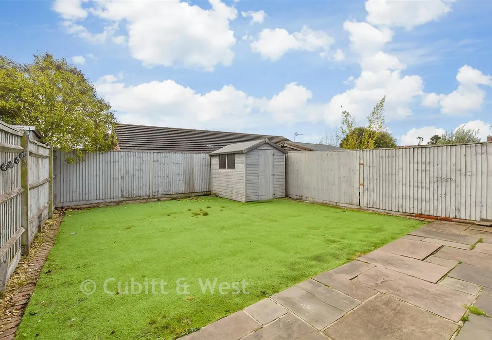 Rear Garden - Hillcrest Drive, Ashington, West Sussex - Wards of Kent