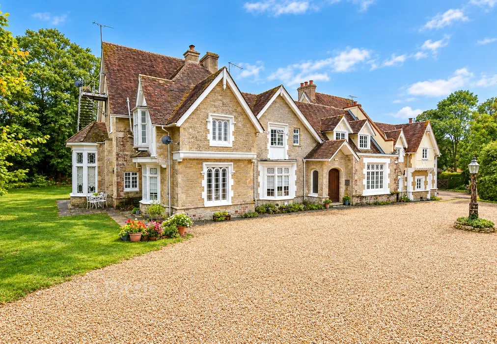 Front Elevation* - Stonepitts Close, Ryde, Isle of Wight - Wards of Kent