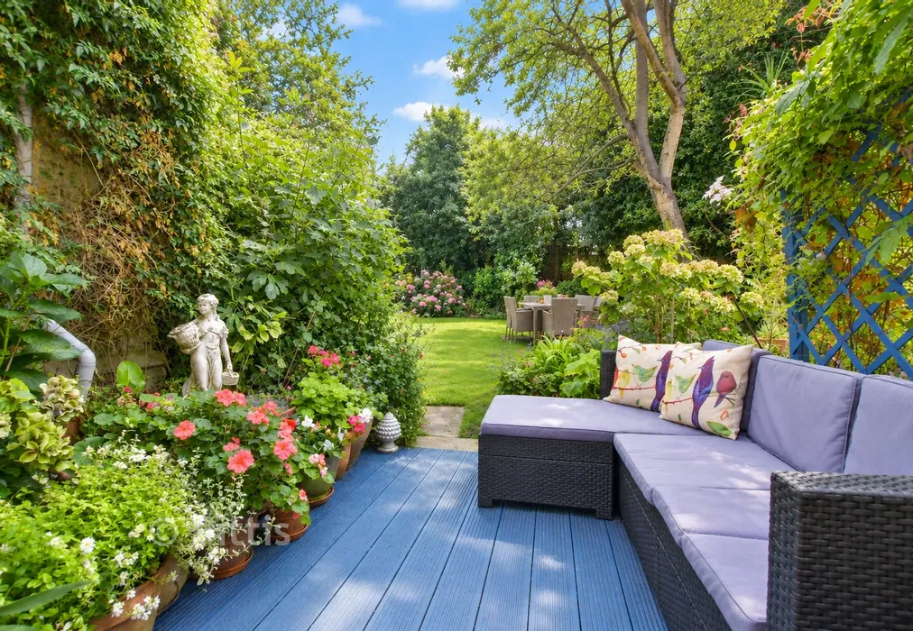 Rear Garden* - Stonepitts Close, Ryde, Isle of Wight - Wards of Kent