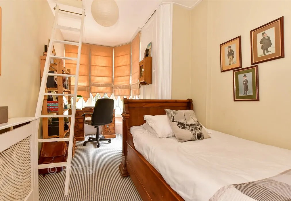 Bedroom 3 - Stonepitts Close, Ryde, Isle of Wight - Wards of Kent
