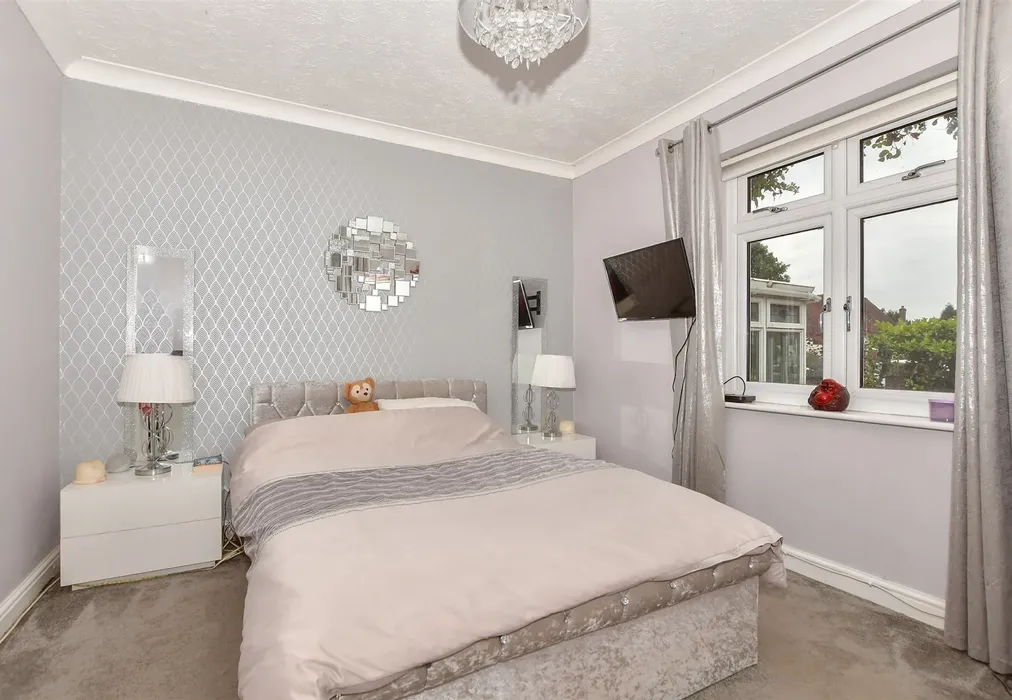 Bedroom 3 - Heath Road, Boughton Monchelsea, Maidstone, Kent - Wards of Kent