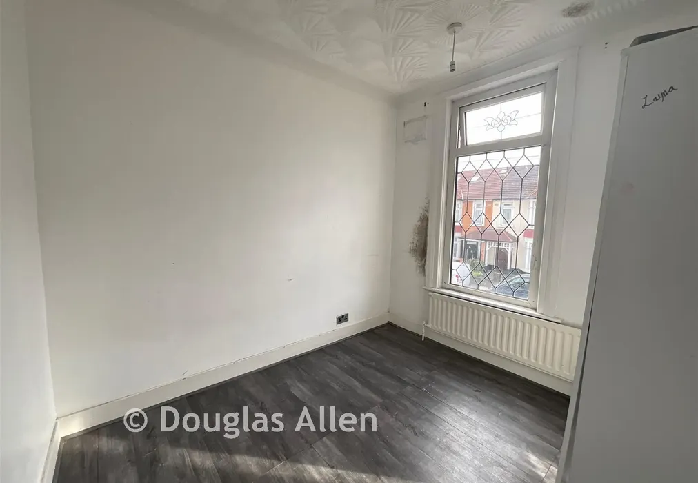 Bedroom New - Aldersey Gardens, Barking, Essex - Wards of Kent