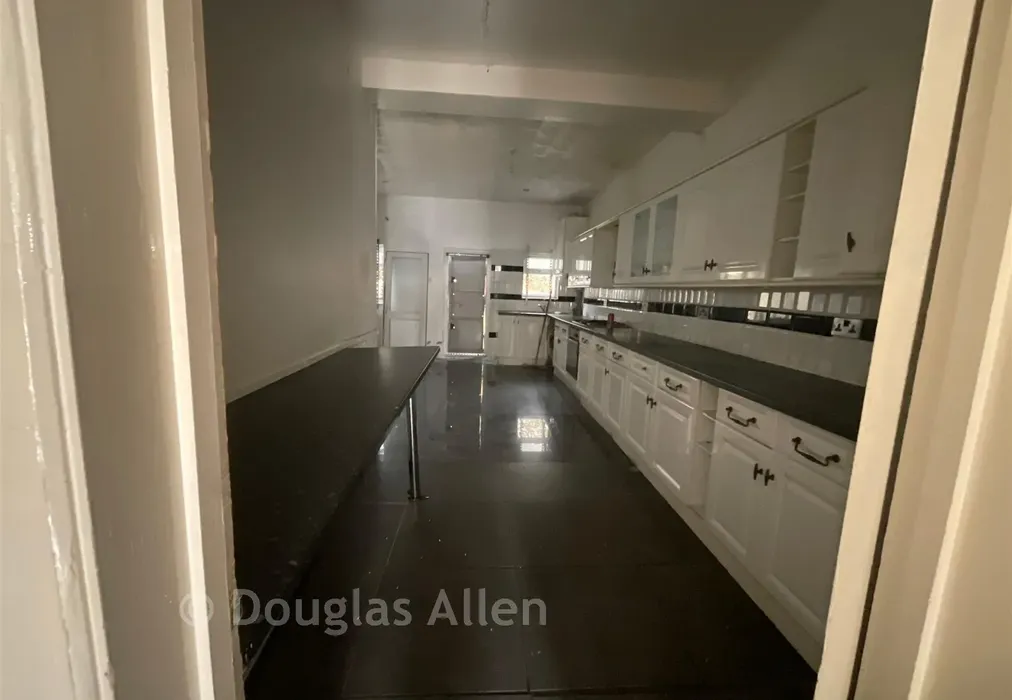 Kitchen New - Aldersey Gardens, Barking, Essex - Wards of Kent