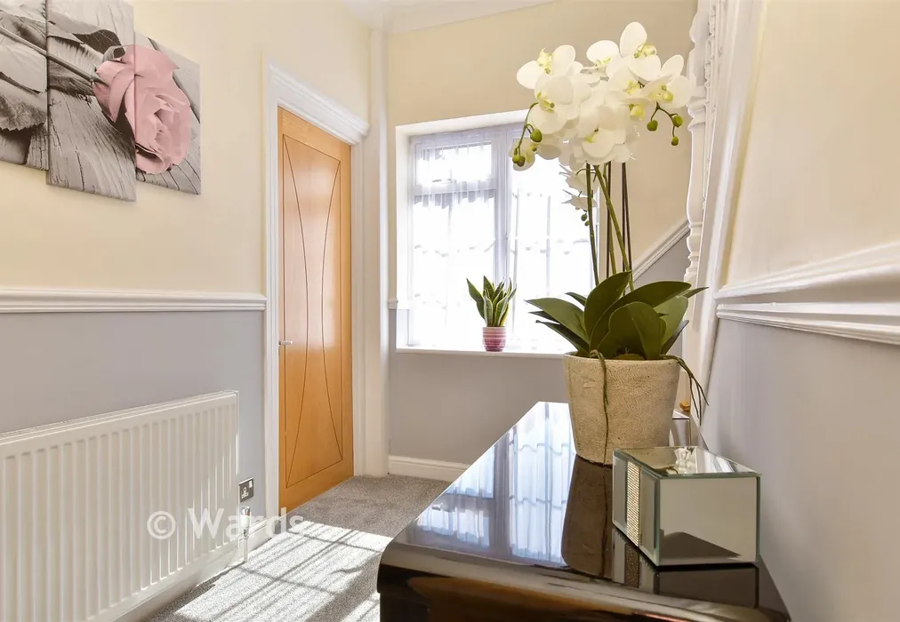 Internal Lifestyle Photograph - Eynsford Road, Farningham, Kent - Wards of Kent