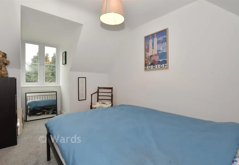 Bedroom 5 - Shernolds, Loose, Maidstone, Kent - Wards of Kent
