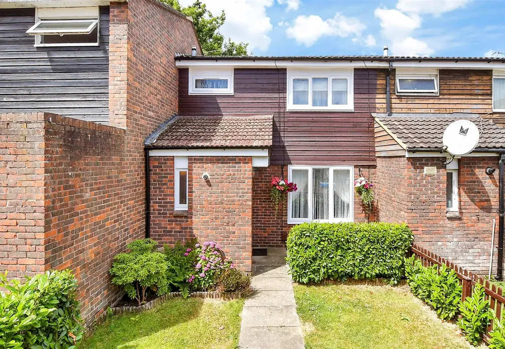 External Web - Kingsley Road, Bewbush, Crawley, West Sussex - Wards of Kent