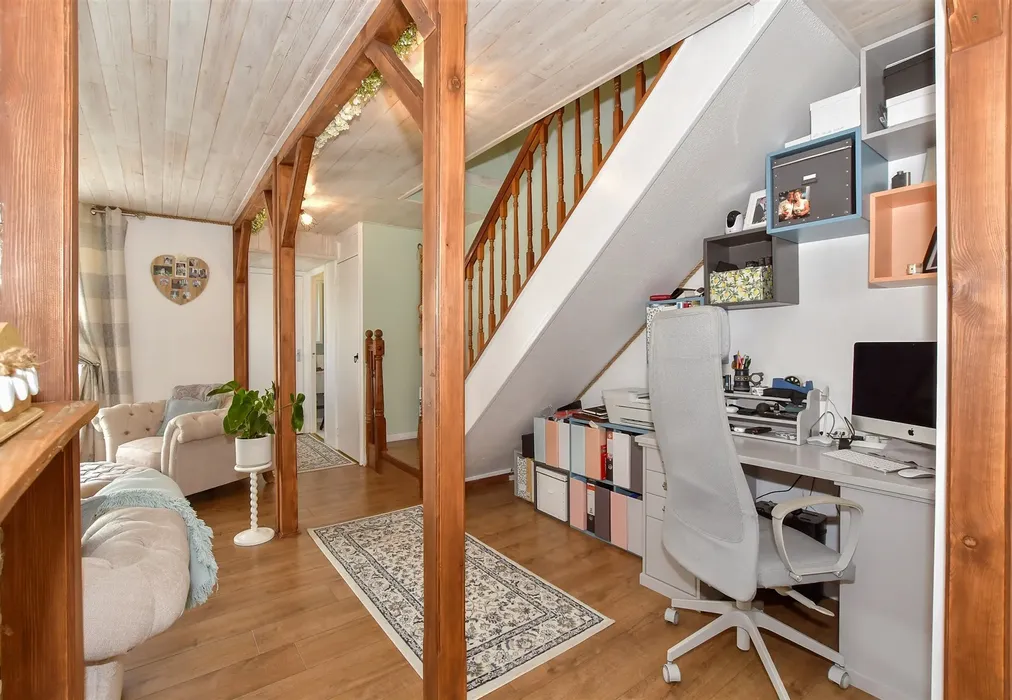 Lounge - Kingsley Road, Bewbush, Crawley, West Sussex - Wards of Kent