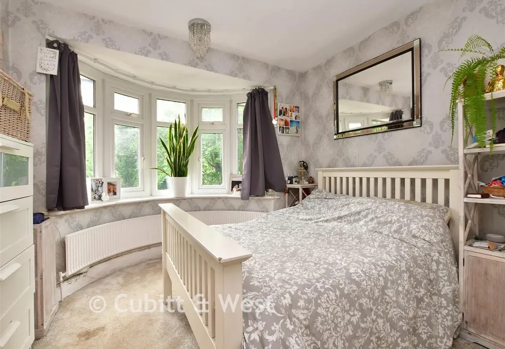 Bedroom - Milner Road, Caterham, Surrey - Wards of Kent