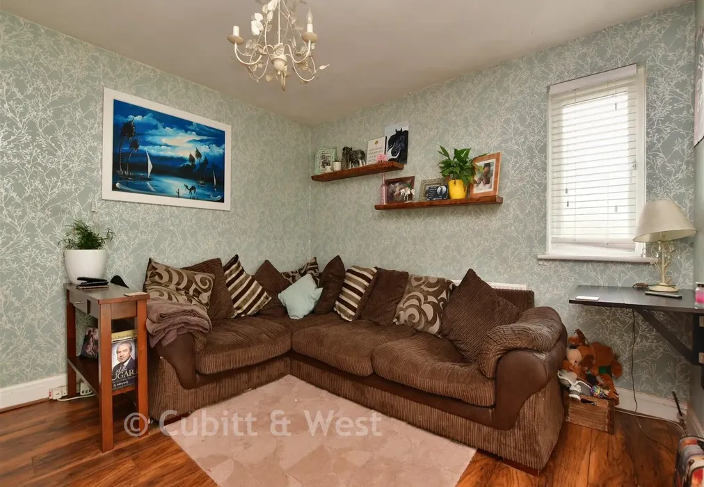 Lounge - Milner Road, Caterham, Surrey - Wards of Kent