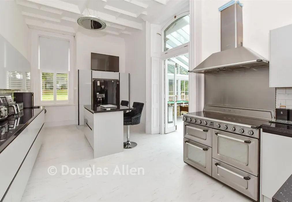 Kitchen - Monkhams, Waltham Abbey, Essex - Wards of Kent