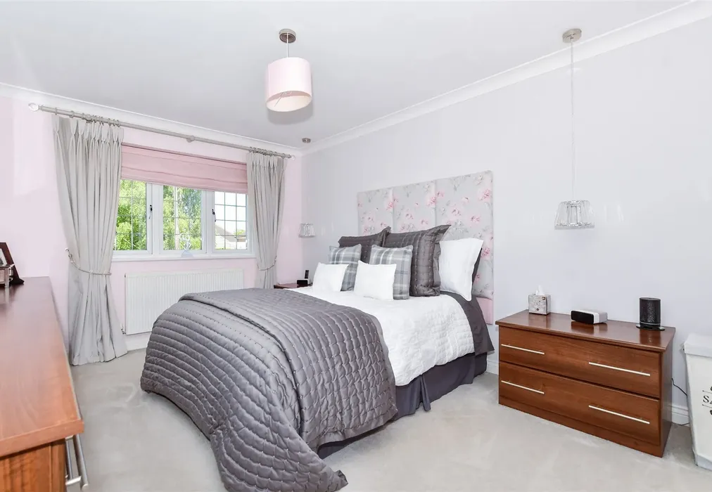 Bedroom 1 - Lenham Road, Kingswood, Maidstone, Kent - Wards of Kent