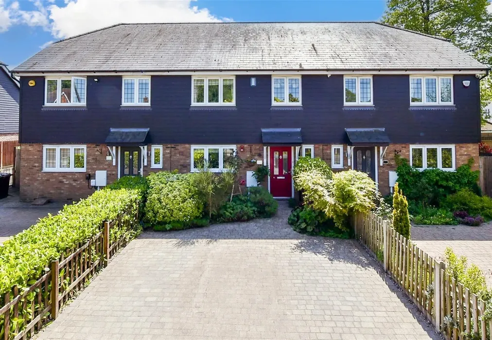 External (Web) 1 - Lenham Road, Kingswood, Maidstone, Kent - Wards of Kent