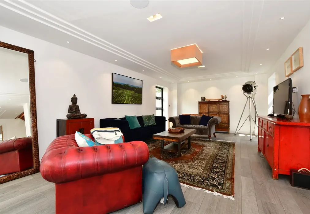 Sitting Area - Sea View Road, St Margarets Bay, Dover, Kent - Wards of Kent