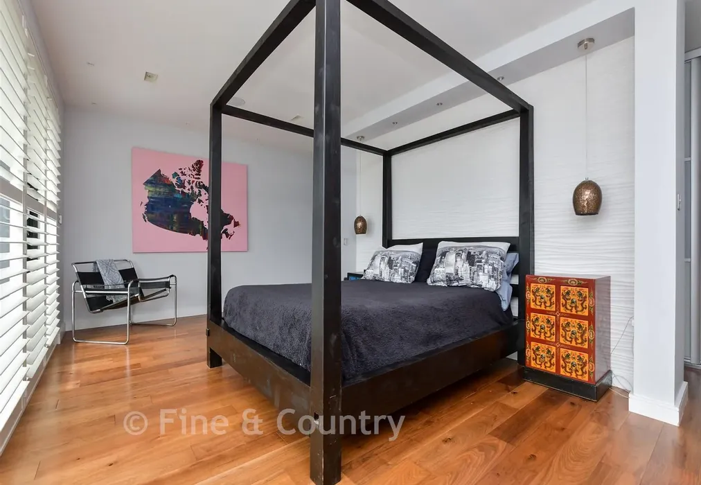 Main Bedroom - Sea View Road, St Margarets Bay, Dover, Kent - Wards of Kent