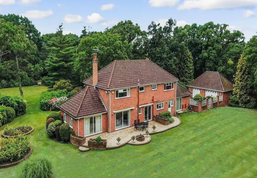 Drone 10 - Fleets Lane, Tyler Hill, Canterbury, Kent - Wards of Kent