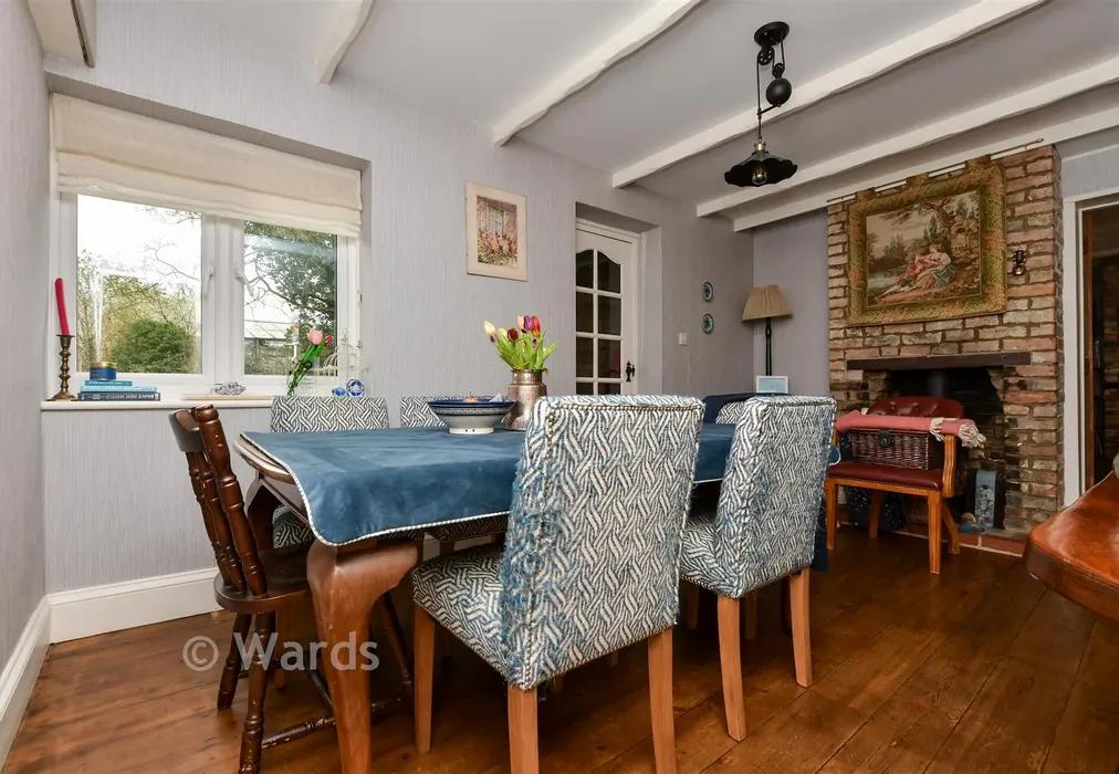 Dining Room - Sacketts Hill, Broadstairs, Kent - Wards of Kent