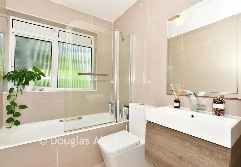Bathroom - Hartland Road, Epping, Essex - Wards of Kent