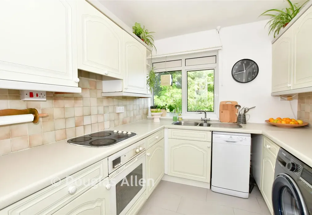Kitchen - Hartland Road, Epping, Essex - Wards of Kent