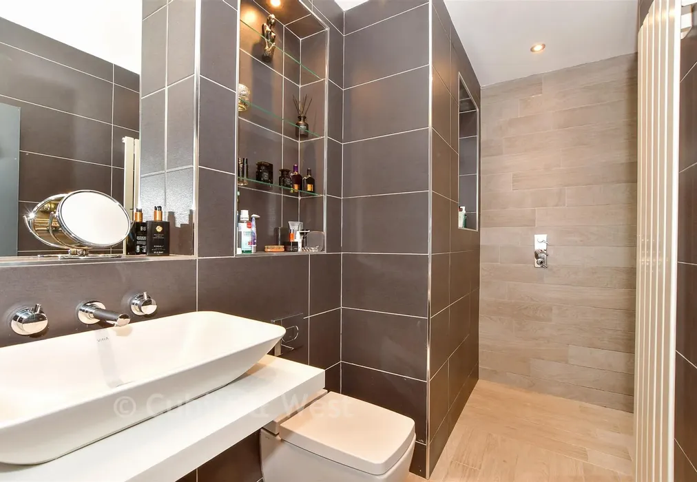 Shower Room - North End Grove, Portsmouth, Hampshire - Wards of Kent