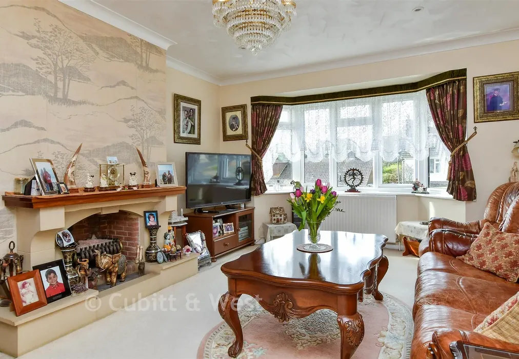 Lounge - Falmer Gardens, Woodingdean, Brighton, East Sussex - Wards of Kent