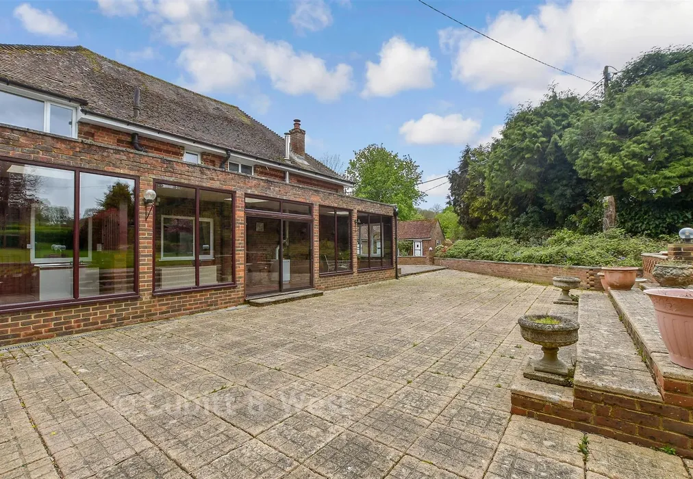 Patio / Decking - East Street, Rusper, West Sussex - Wards of Kent