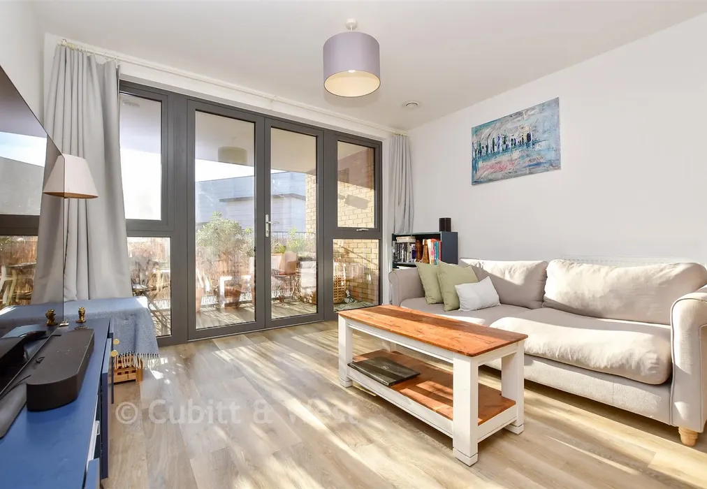 Kitchen / Lounge / Dining Room - High Street, Sutton, Surrey - Wards of Kent