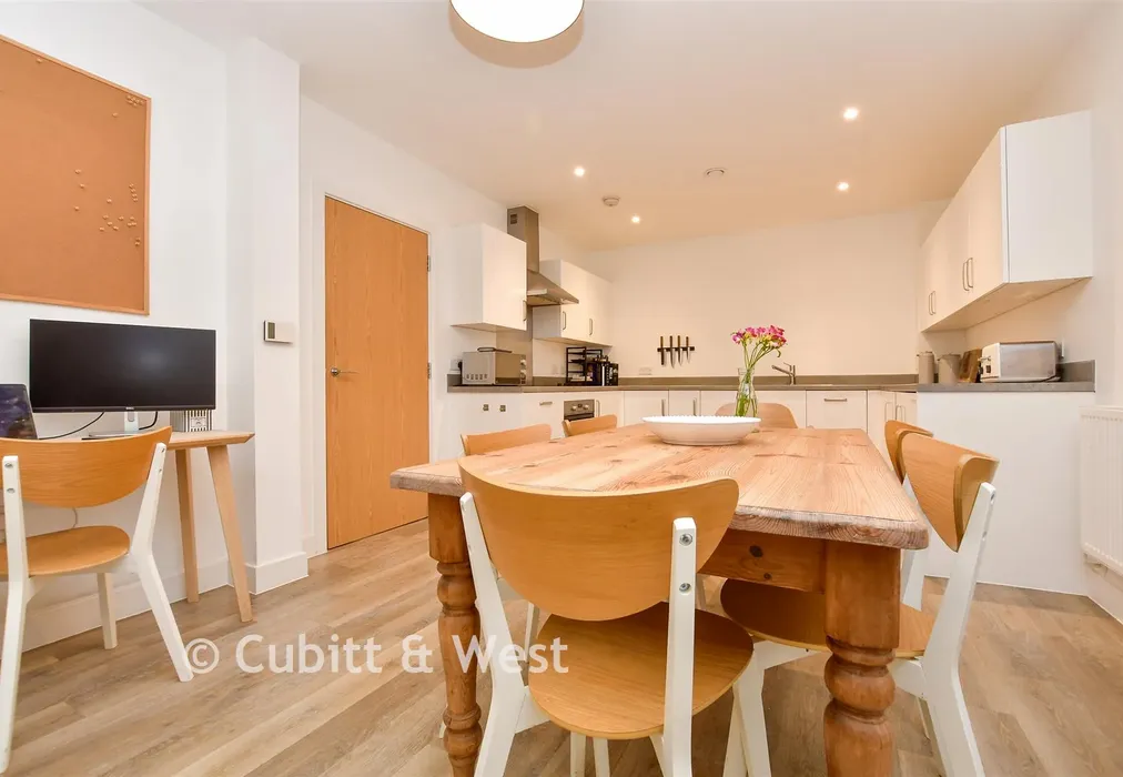 Kitchen / Lounge / Dining Room - High Street, Sutton, Surrey - Wards of Kent