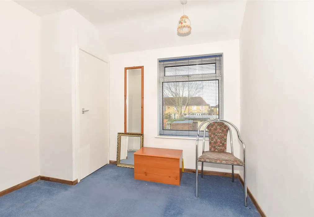 Bedroom 2 - Kings Road, Canterbury, Kent - Wards of Kent