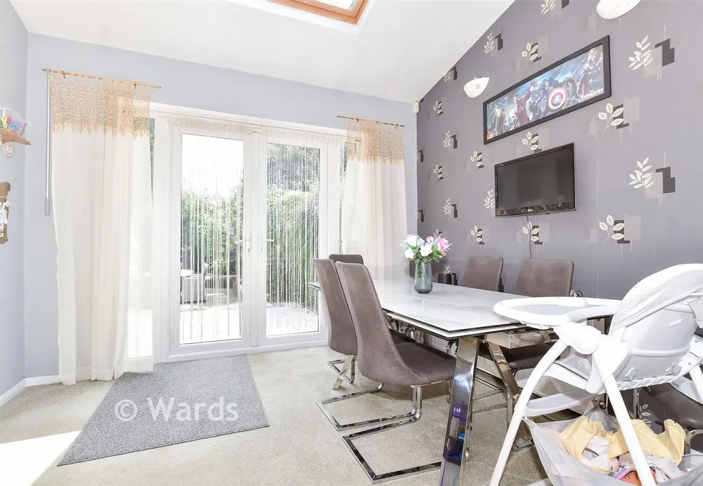 Dining Area - Priory Grove, Ditton, Aylesford, Kent - Wards of Kent