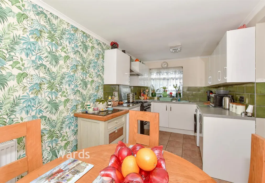 Kitchen/ Diner - Barnfield, Herne Bay, Kent - Wards of Kent