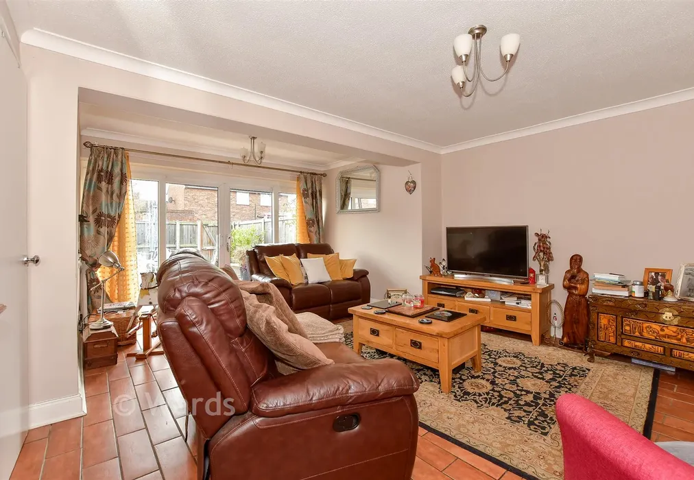 Lounge - Barnfield, Herne Bay, Kent - Wards of Kent