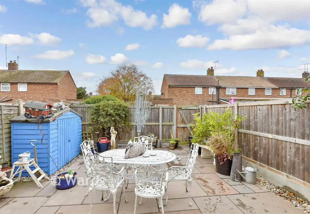 Rear Garden - Barnfield, Herne Bay, Kent - Wards of Kent