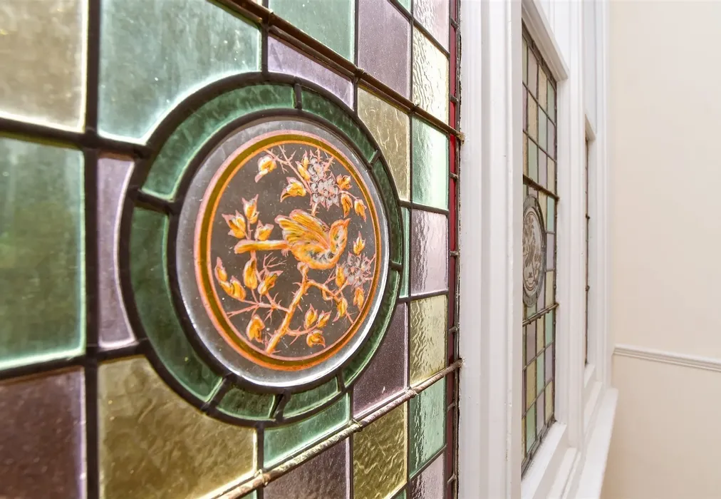 Internal Feature - Brighton Road, Sutton, Surrey - Wards of Kent