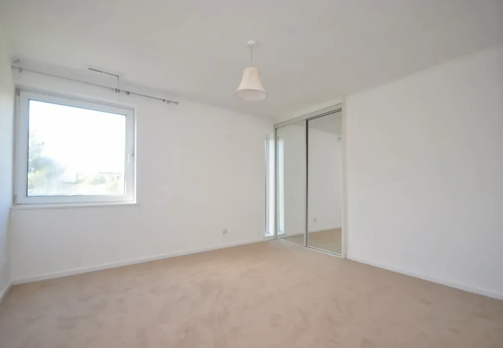 Bedroom - Park Hill Road, Croydon, Surrey - Wards of Kent