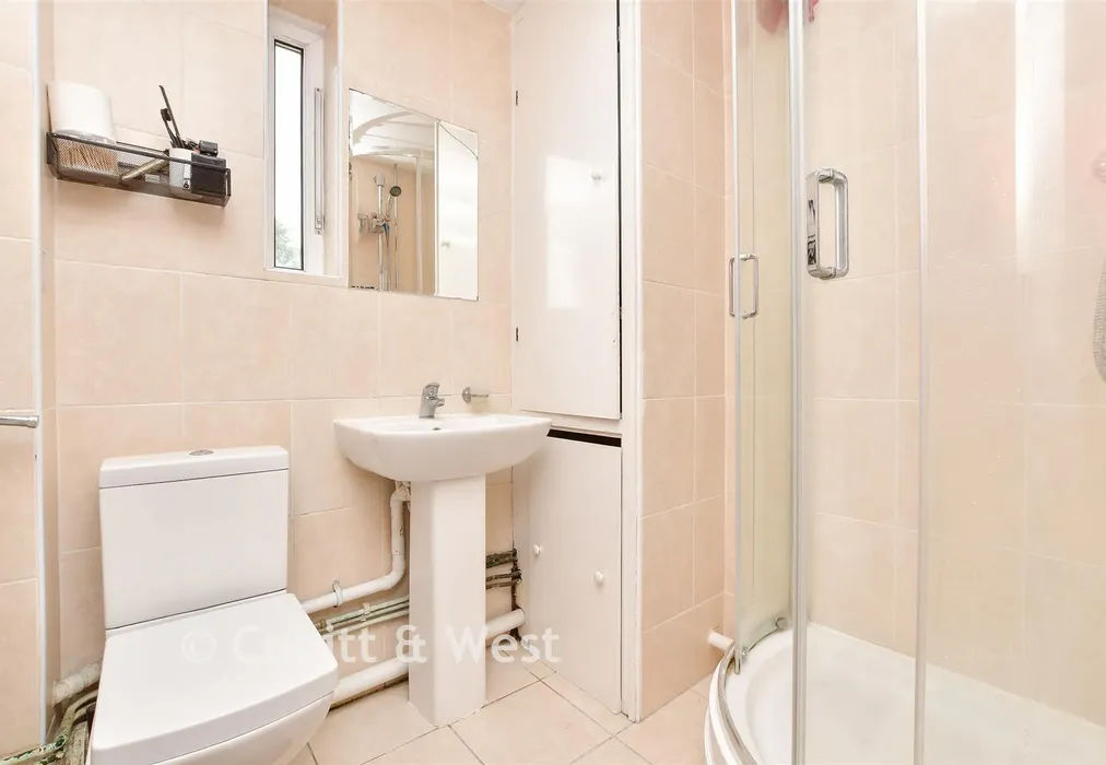 Shower Room - Park Hill Road, Croydon, Surrey - Wards of Kent