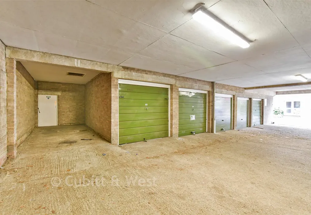 Driveway/Parking - Park Hill Road, Croydon, Surrey - Wards of Kent