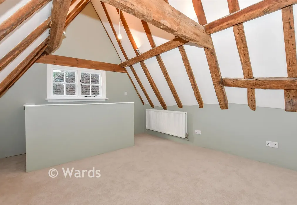 Bedroom 1 - Well Street, Loose, Maidstone, Kent - Wards of Kent