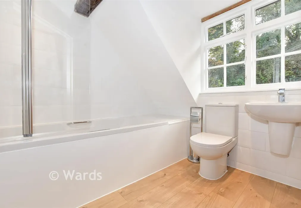 Bathroom - Well Street, Loose, Maidstone, Kent - Wards of Kent