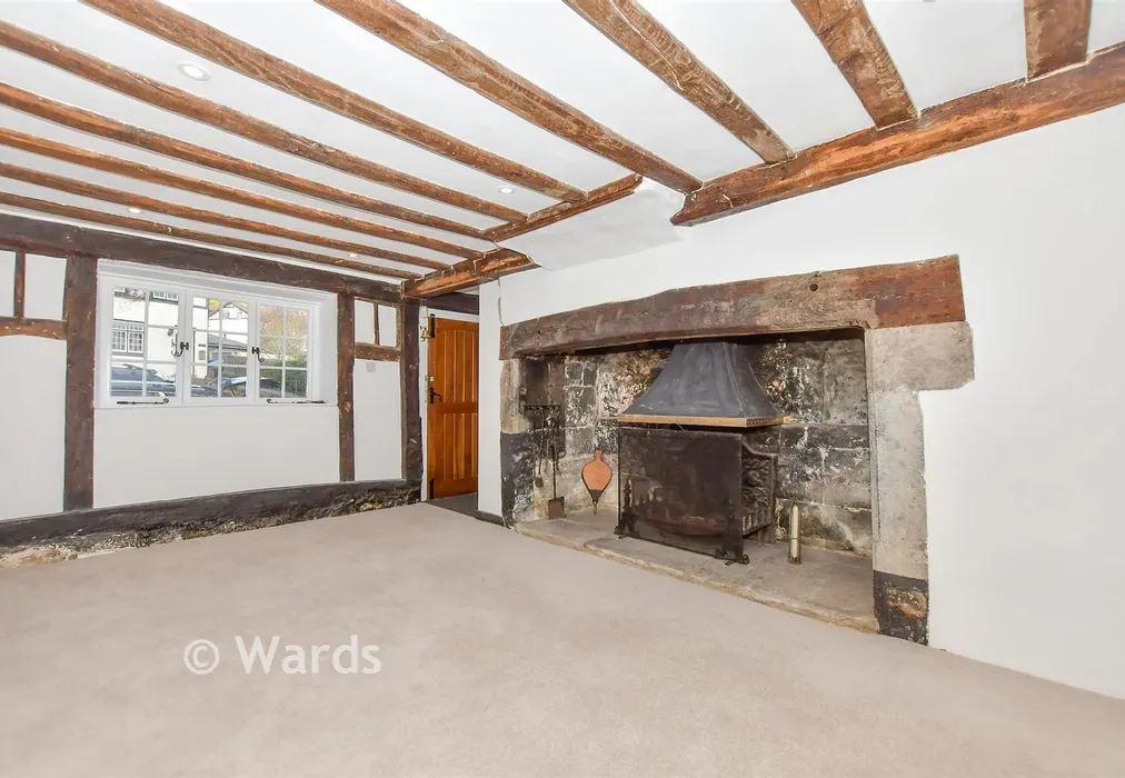 Lounge - Well Street, Loose, Maidstone, Kent - Wards of Kent