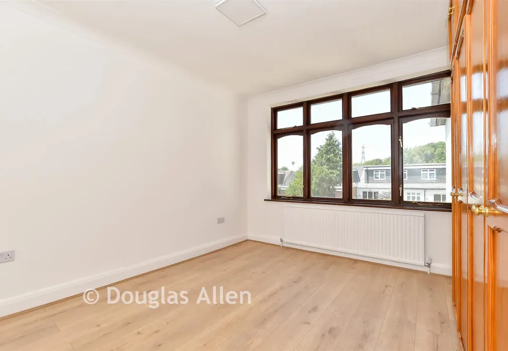 Bedroom 3 - Lakeside Avenue, Ilford, Essex - Wards of Kent
